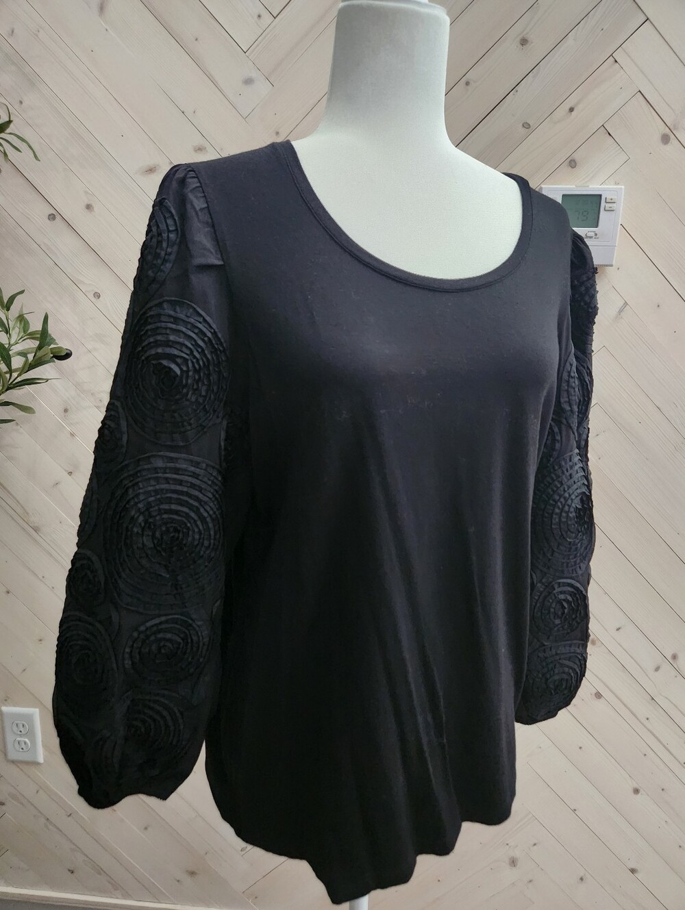Chico's Black Scoop Neck Top with Textured Rosette Balloon Sleeves